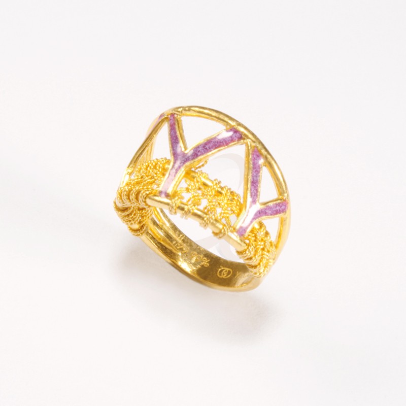 Goldlery 24K Gold 'Praewa' Ring